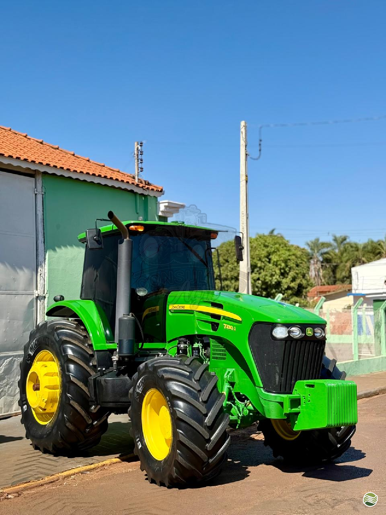 TRATOR JOHN DEERE JOHN DEERE 7230J Tração 4x4 Consulting Agro ITUVERAVA SÃO PAULO SP